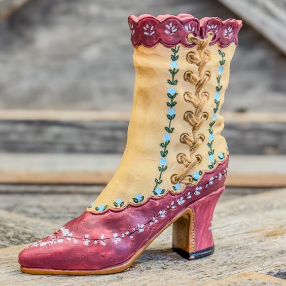 Victorian Style Cream & Mauve Floral Lace Up Heeled Boot Resin Figurine - Picture 1 of 8